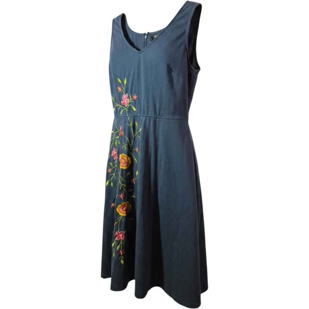 Eshakti Navy Blue Floral Embroidered Fit n Flare Midi Dress Womens Medium Custom - Picture 2 of 10